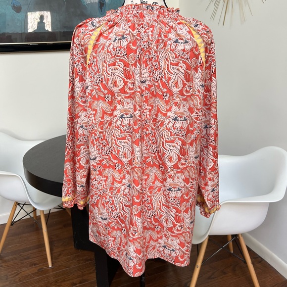 Orange floral tunic top. Size XL. Like New - Picture 3 of 6